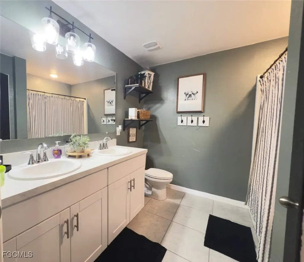 713 NW 37th Place Cape Coral FL 33993