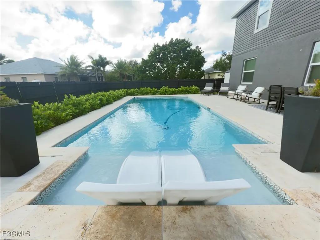 713 NW 37th Place Cape Coral FL 33993