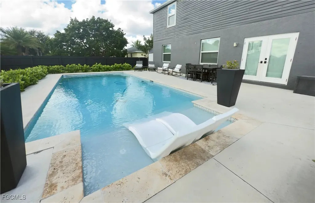 713 NW 37th Place Cape Coral FL 33993