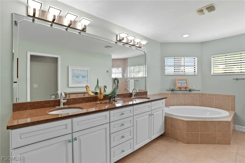 1506 NW 37th Place Cape Coral FL 33993