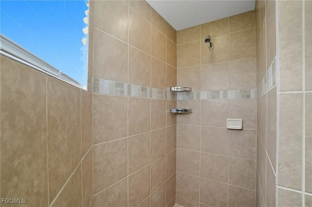 1506 NW 37th Place Cape Coral FL 33993