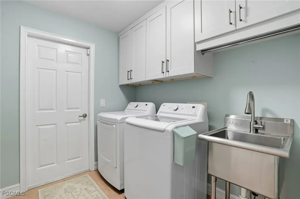 1506 NW 37th Place Cape Coral FL 33993