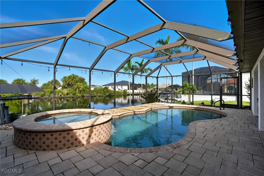 1506 NW 37th Place Cape Coral FL 33993