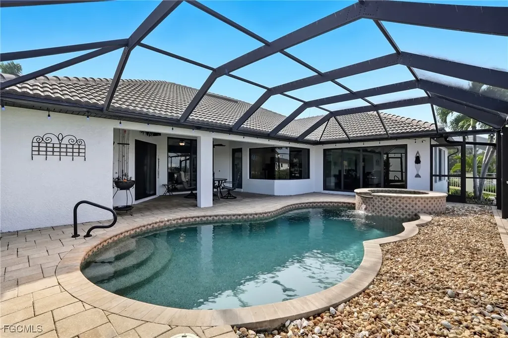 1506 NW 37th Place Cape Coral FL 33993