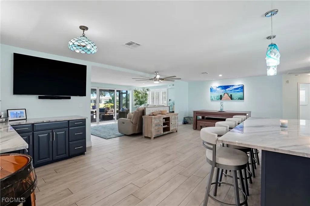 5257 Stratford Court Cape Coral FL 33904