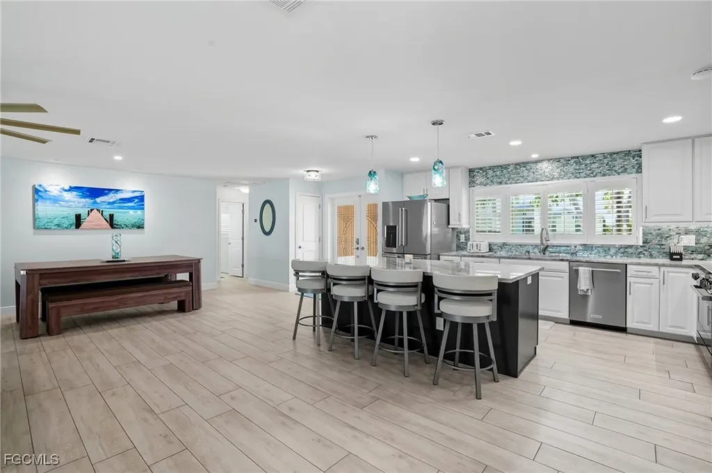 5257 Stratford Court Cape Coral FL 33904