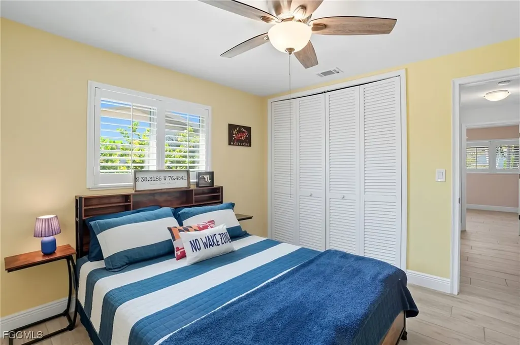 5257 Stratford Court Cape Coral FL 33904