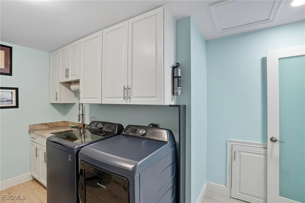 5257 Stratford Court Cape Coral FL 33904