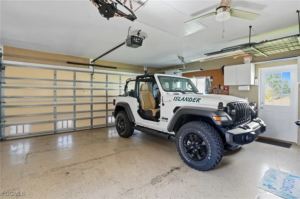 5257 Stratford Court Cape Coral FL 33904