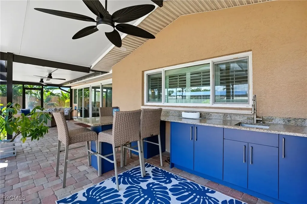 5257 Stratford Court Cape Coral FL 33904