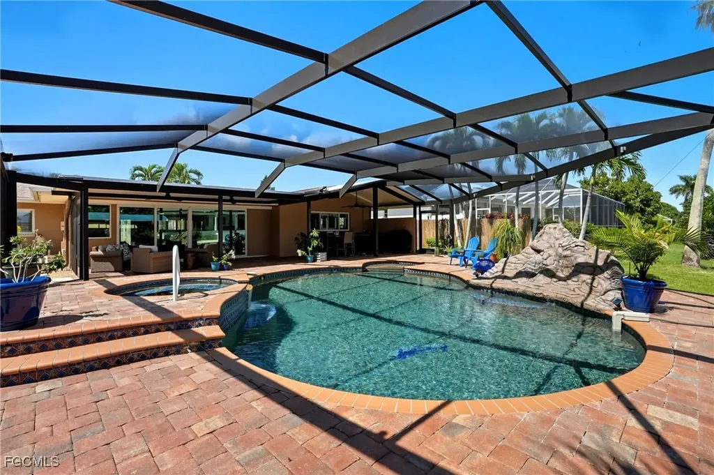 5257 Stratford Court Cape Coral FL 33904