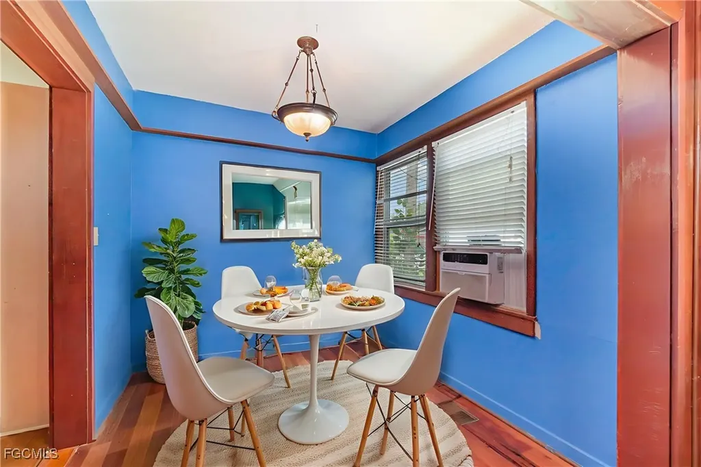 2729 Broadway Fort Myers FL 33901