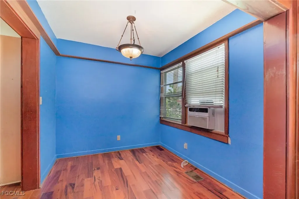 2729 Broadway Fort Myers FL 33901