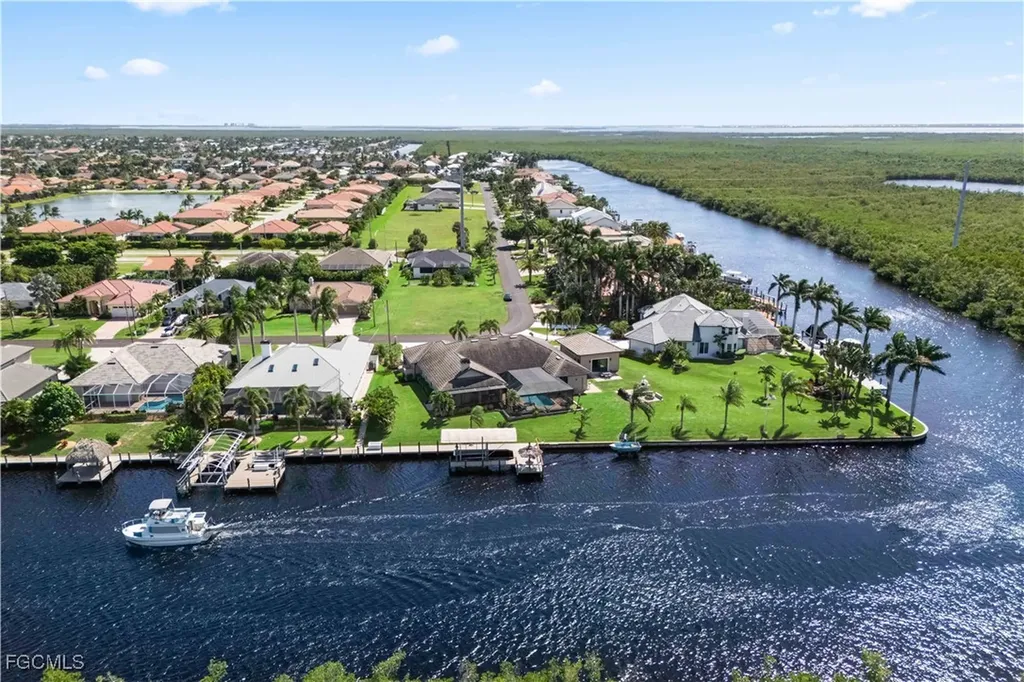 2853 SW 47th Terrace Cape Coral FL 33914