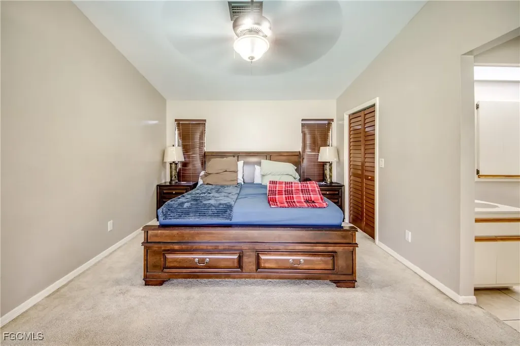 2210 SE 8th Terrace Cape Coral FL 33990