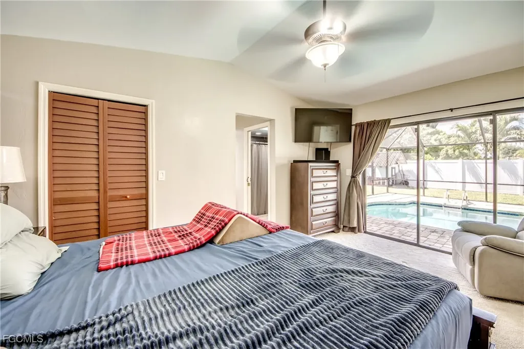 2210 SE 8th Terrace Cape Coral FL 33990