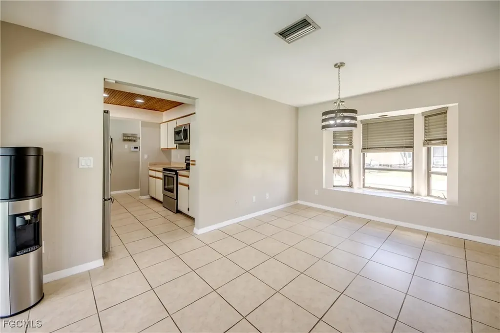 2210 SE 8th Terrace Cape Coral FL 33990