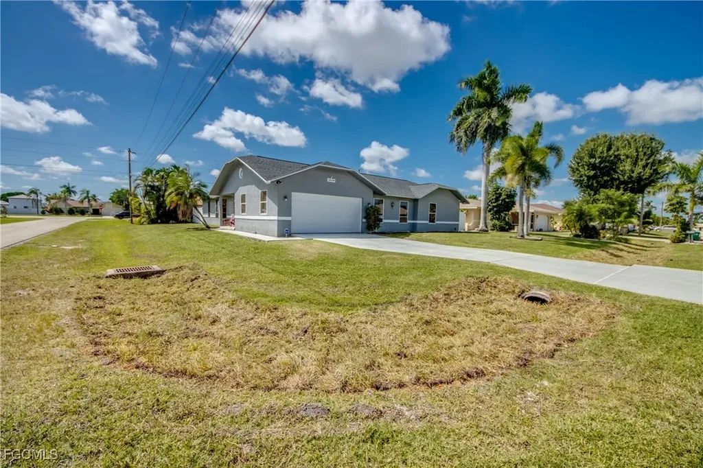 2210 SE 8th Terrace Cape Coral FL 33990