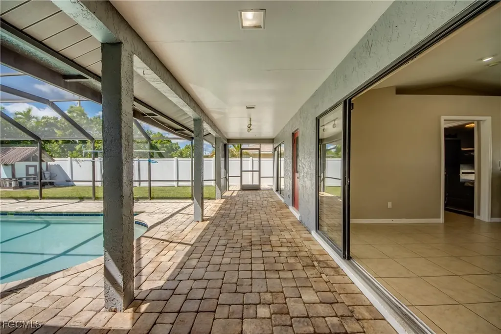 2210 SE 8th Terrace Cape Coral FL 33990