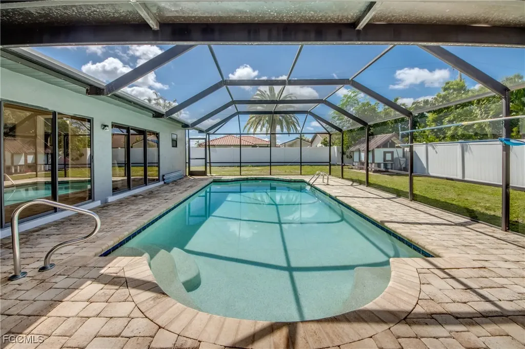 2210 SE 8th Terrace Cape Coral FL 33990