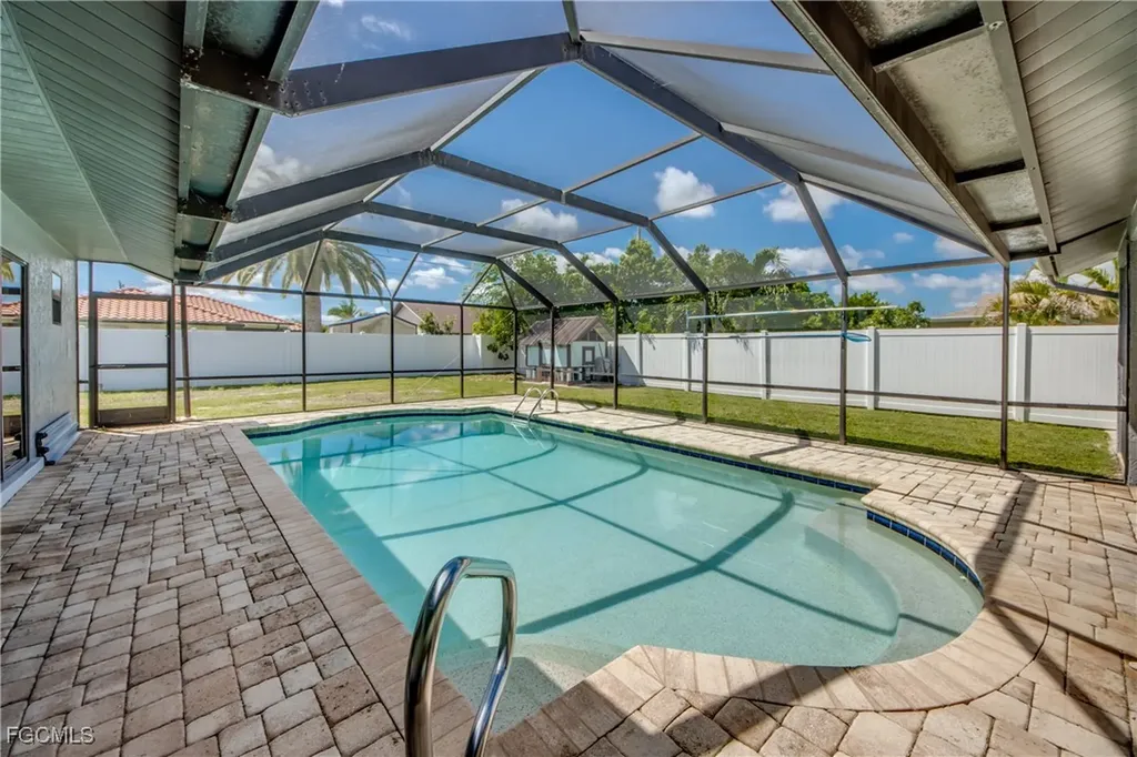 2210 SE 8th Terrace Cape Coral FL 33990