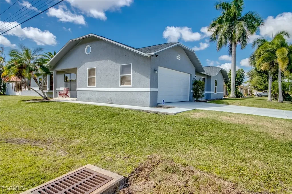 2210 SE 8th Terrace Cape Coral FL 33990