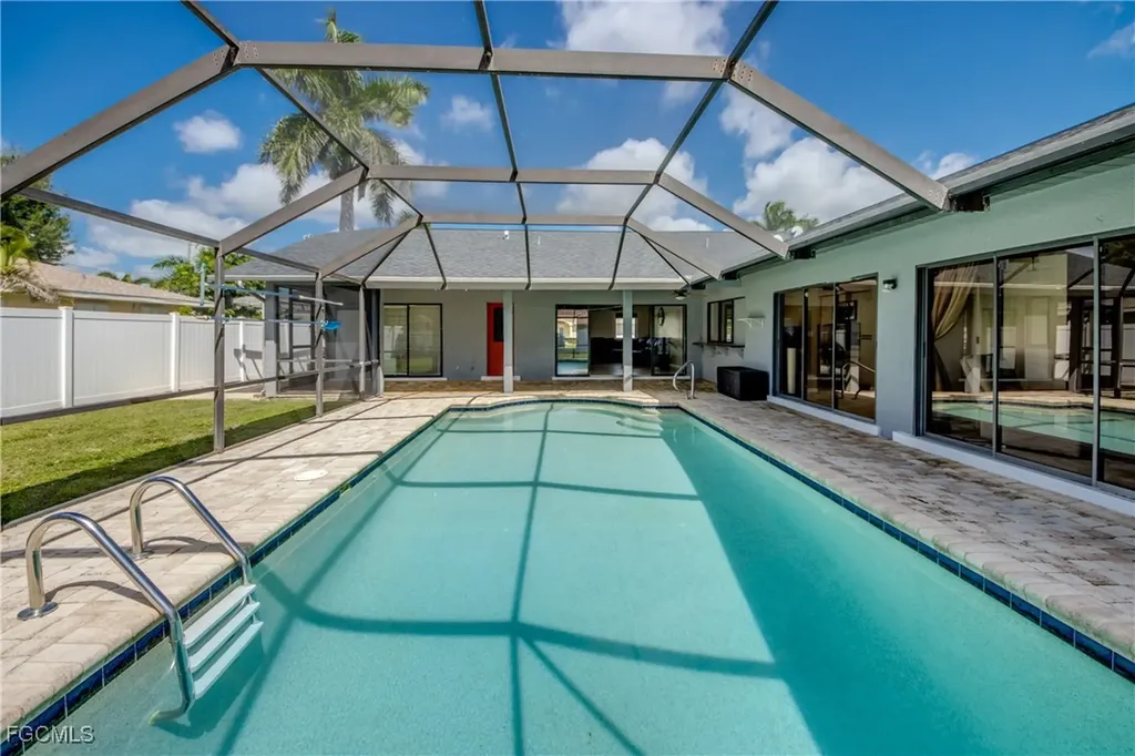 2210 SE 8th Terrace Cape Coral FL 33990