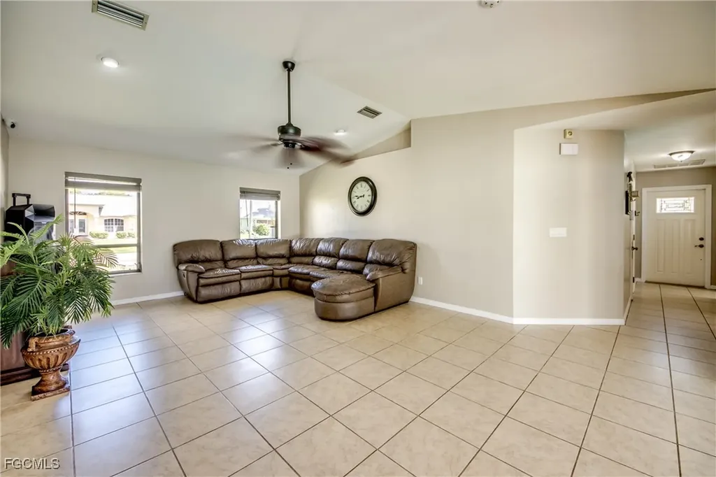 2210 SE 8th Terrace Cape Coral FL 33990