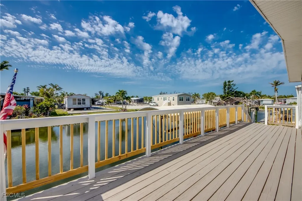 5020 Gulfgate Lane St. James City FL 33956