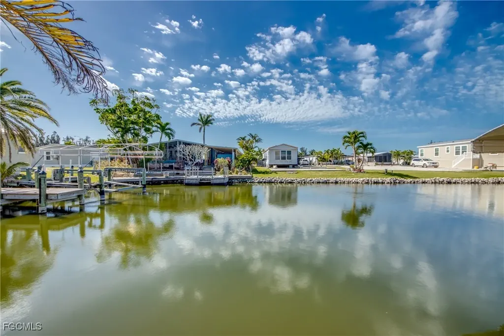 5020 Gulfgate Lane St. James City FL 33956