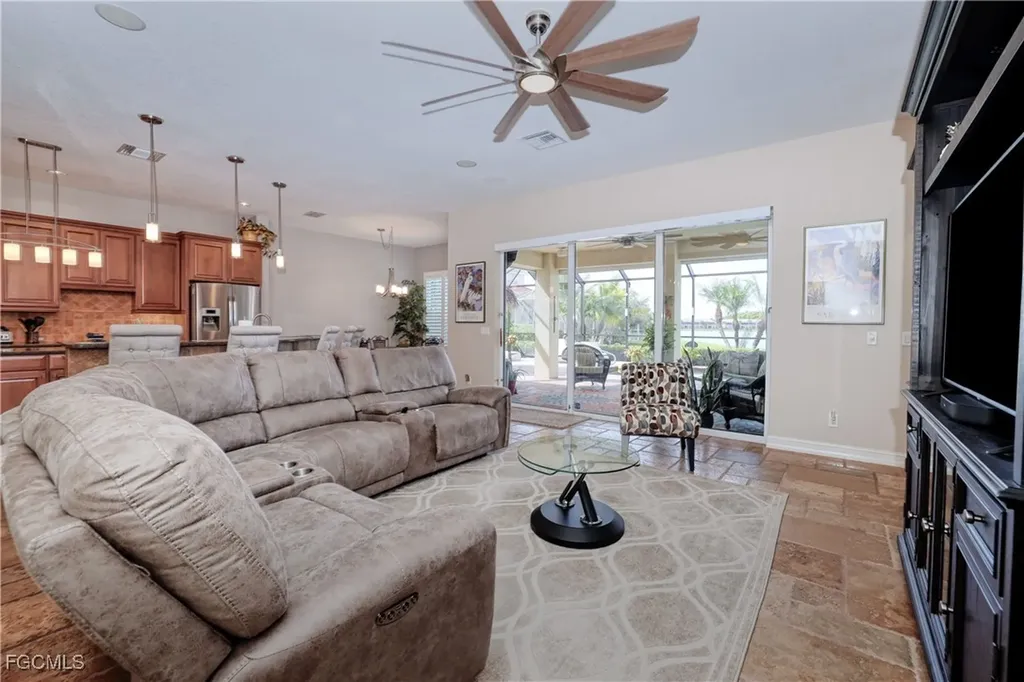 2632 Fairmont Cove Court Cape Coral FL 33991