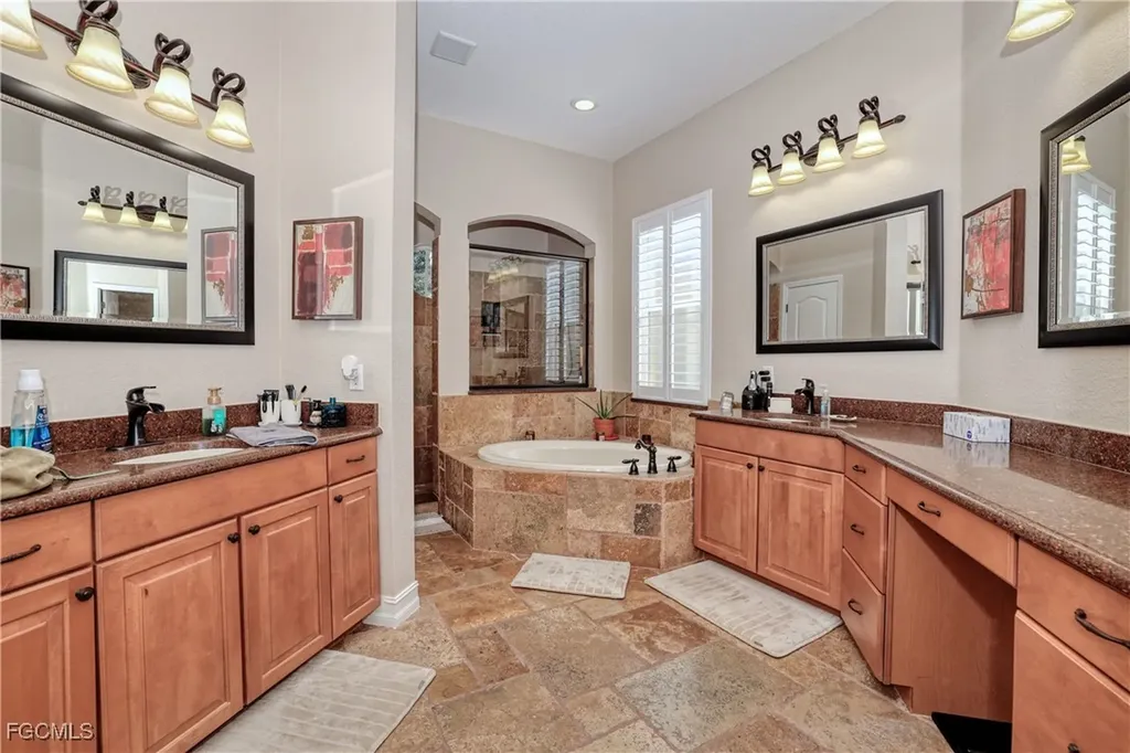 2632 Fairmont Cove Court Cape Coral FL 33991