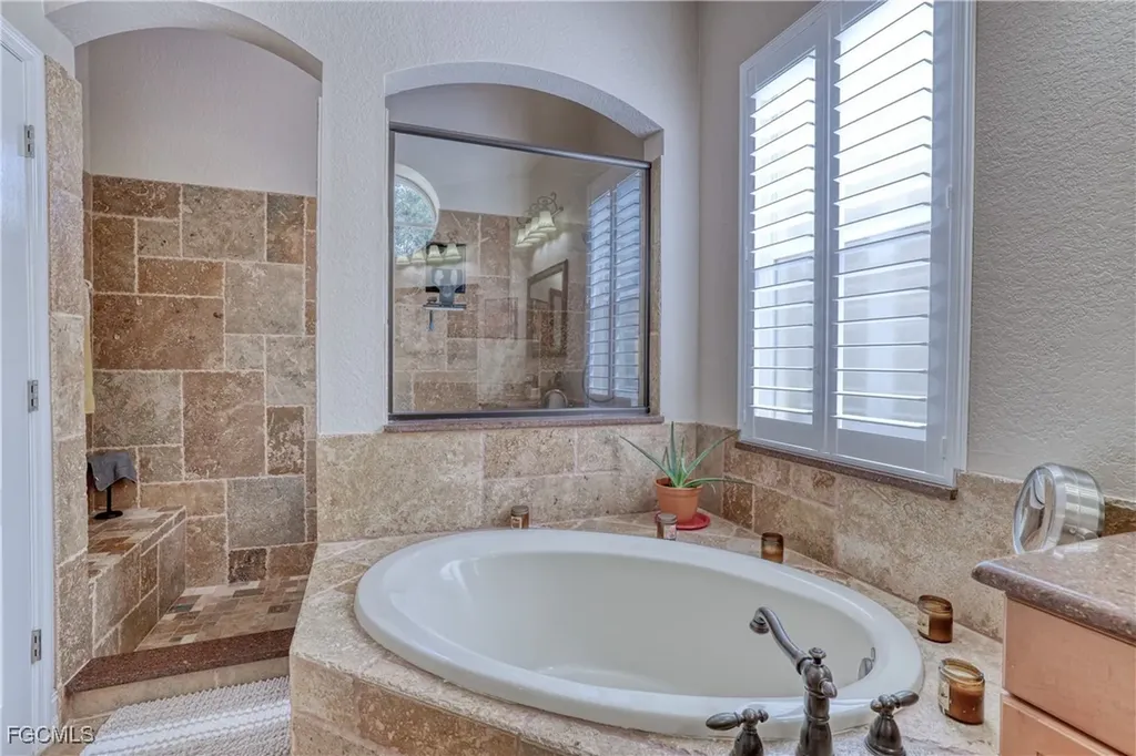 2632 Fairmont Cove Court Cape Coral FL 33991