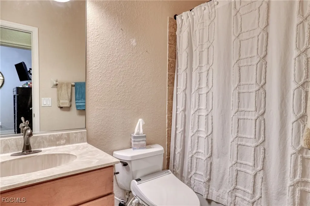 2632 Fairmont Cove Court Cape Coral FL 33991
