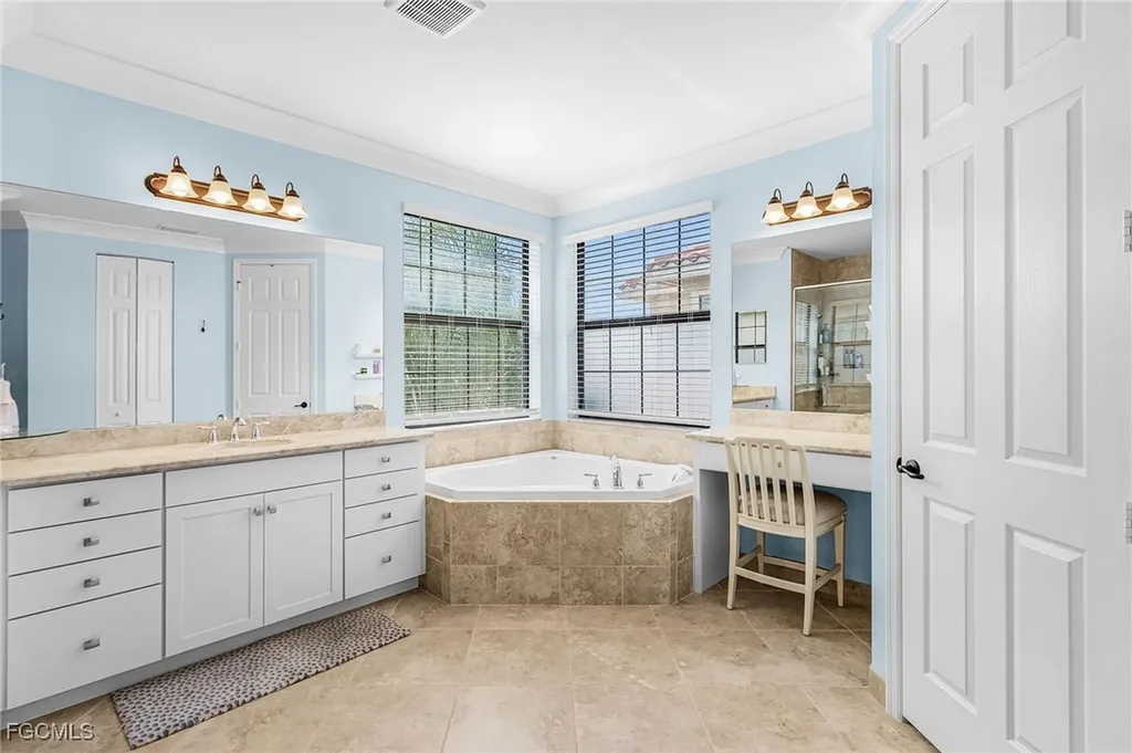 11715 Oakwood Preserve Place Fort Myers FL 33913