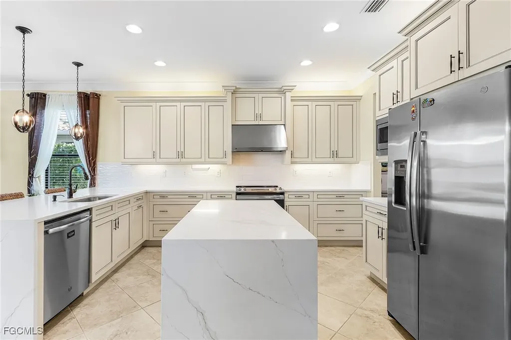 11715 Oakwood Preserve Place Fort Myers FL 33913