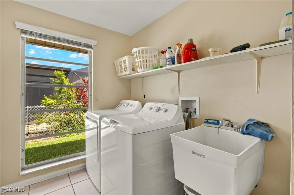 1740 Savona Parkway Cape Coral FL 33904