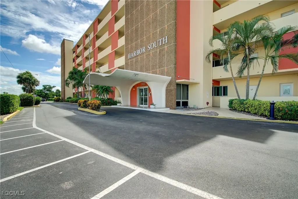 1766 Cape Coral Parkway E Cape Coral FL 33904