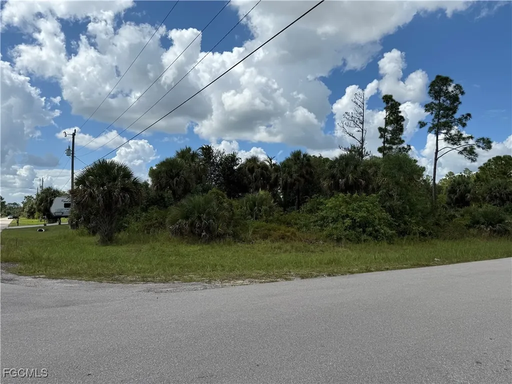 1137 Rachel Street E Lehigh Acres FL 33974