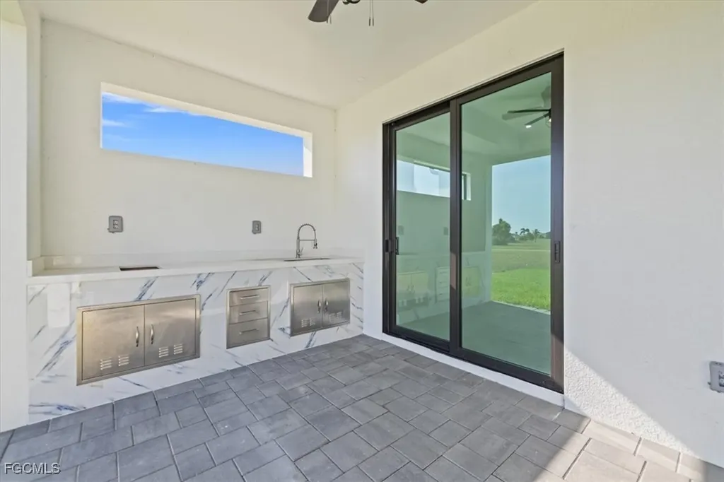 4102 NW 39th Street Cape Coral FL 33993