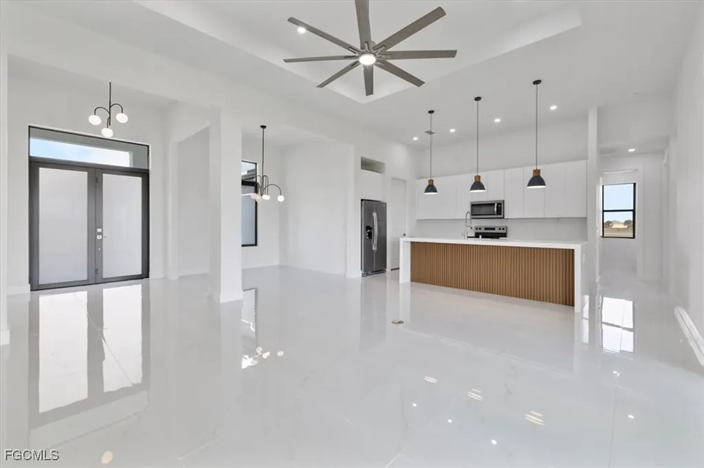 4102 NW 39th Street Cape Coral FL 33993