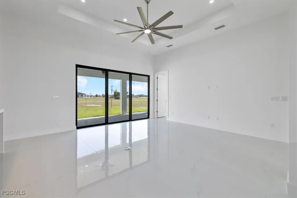 4102 NW 39th Street Cape Coral FL 33993