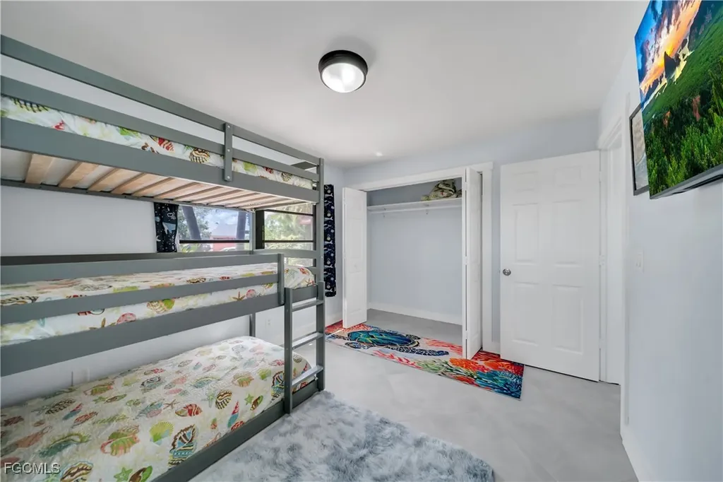 1321 SE 21st Lane Cape Coral FL 33990