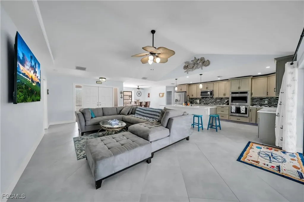 1321 SE 21st Lane Cape Coral FL 33990