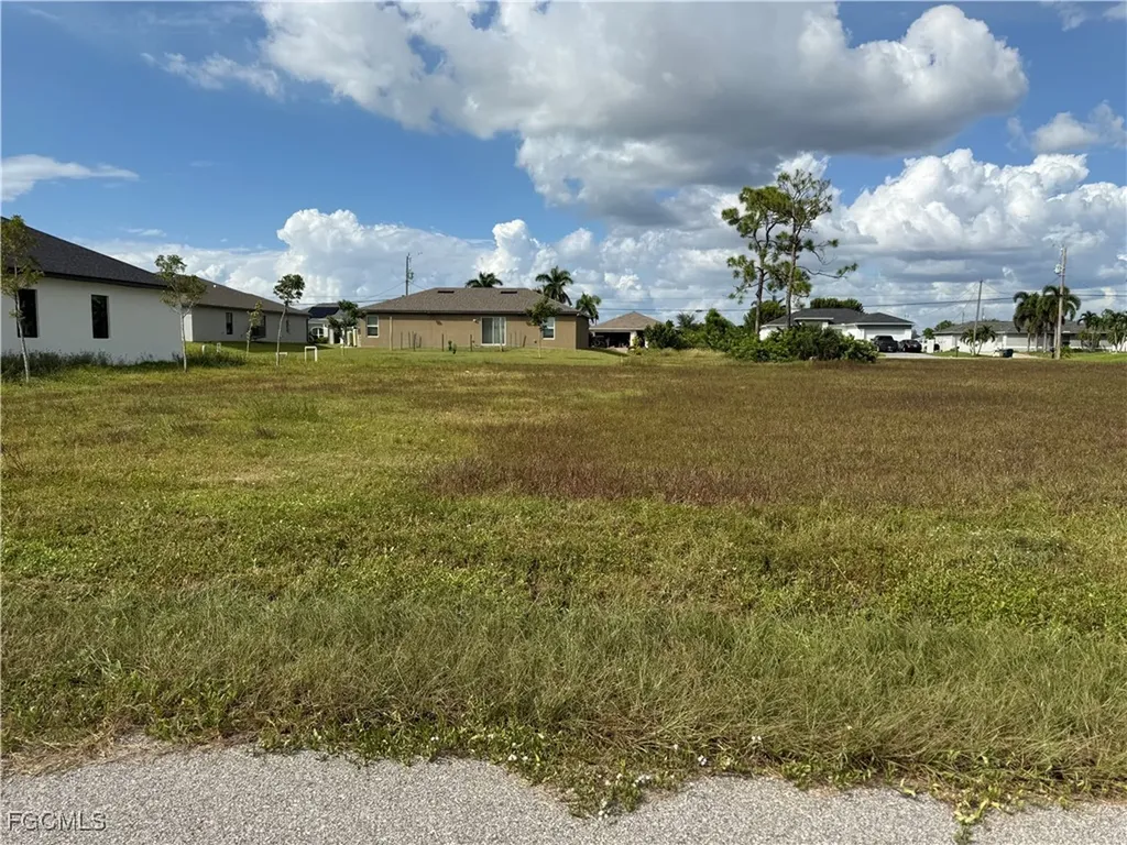 2217 Kismet Parkway W Cape Coral FL 33993
