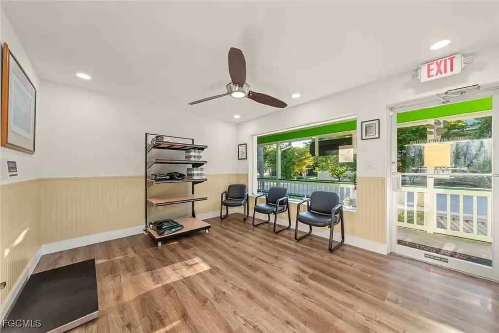 1640 Periwinkle Way Sanibel FL 33957
