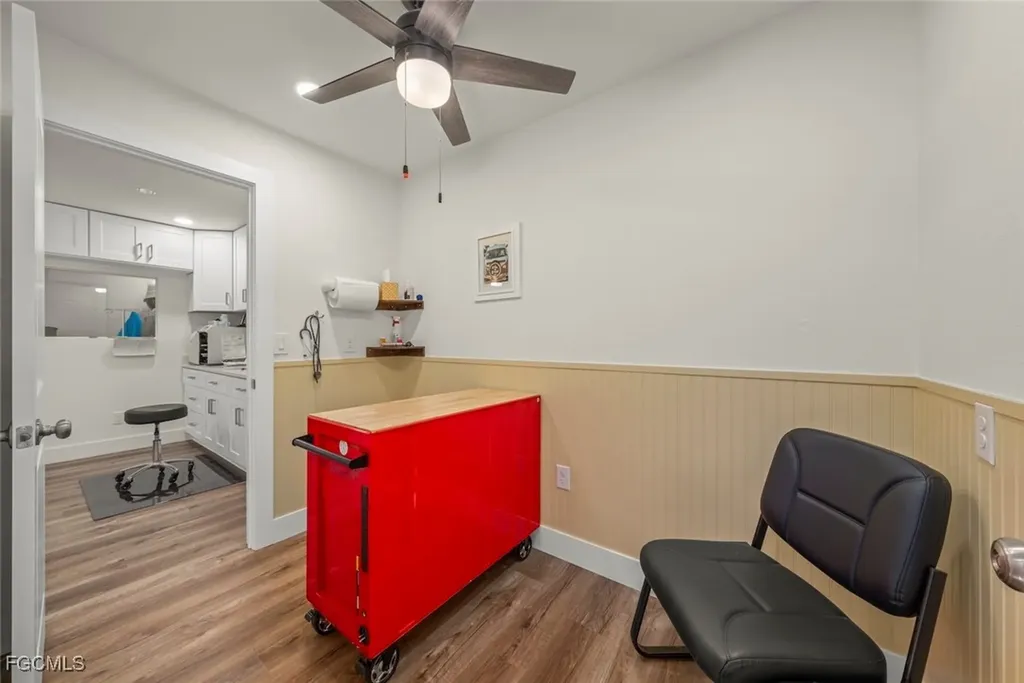 1640 Periwinkle Way Sanibel FL 33957