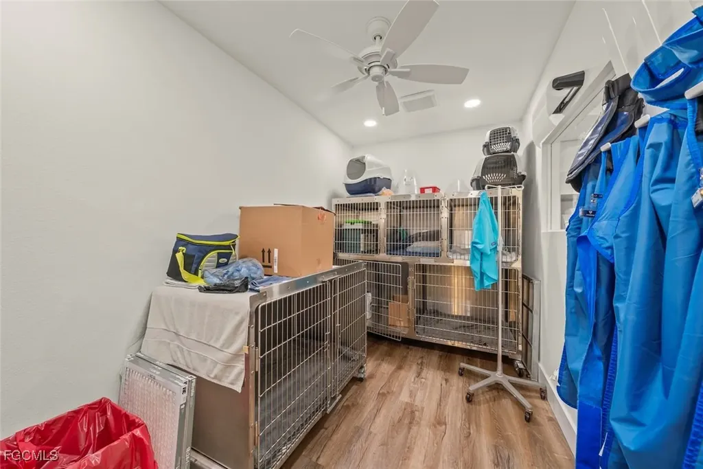 1640 Periwinkle Way Sanibel FL 33957