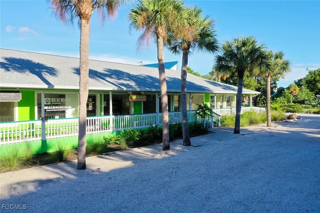 1640 Periwinkle Way Sanibel FL 33957