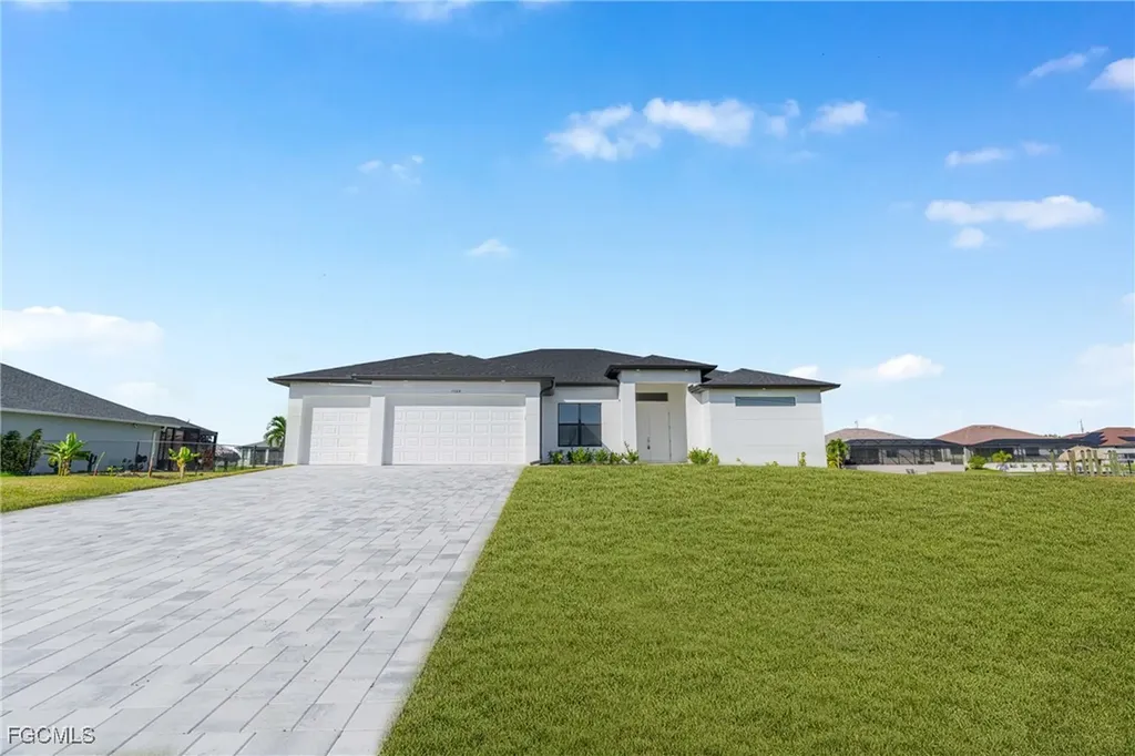 1438 NW 38th Place Cape Coral FL 33993